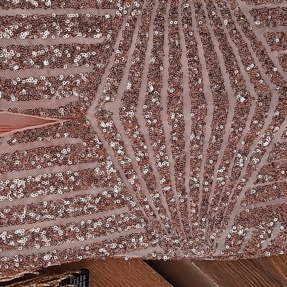 NWT Beautiful Rare London Limited Edition Fringe Sequin Plunge Mini Dress. - Picture 4 of 8